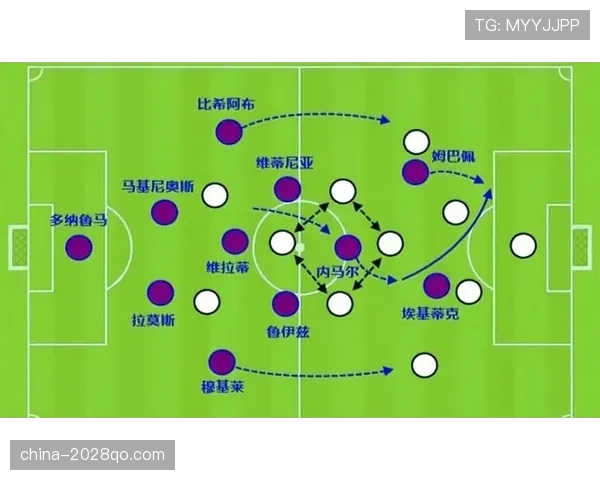 先触球是否构成犯规？足球规则中的关键判定解析