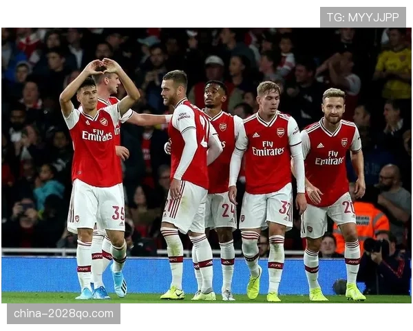 加纳乔与马丁内利：冲击型边锋的成长路径与风格分野