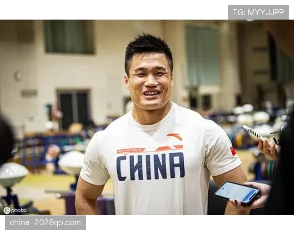 吕小军居然有这种生活，贵得让普通人想哭！