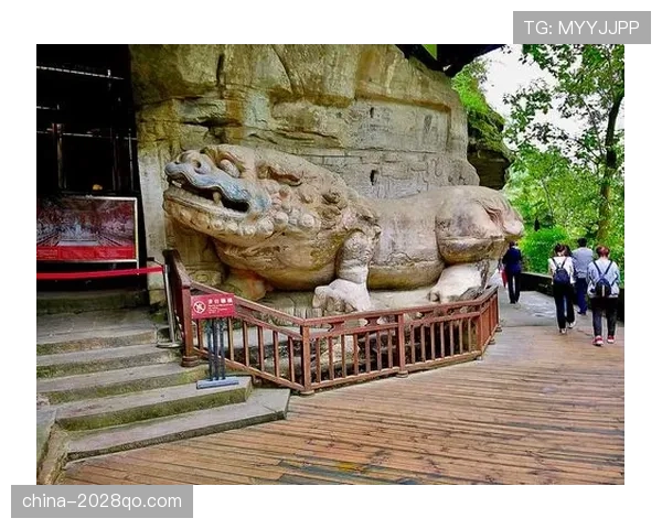 唐佳豪训练完直接打车去米其林三星，这日子谁顶得住