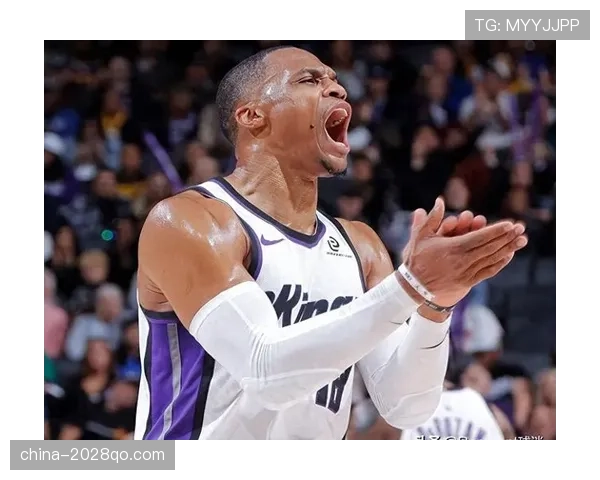 威少衣柜里塞满没拆标的潮牌，穿一次就捐？